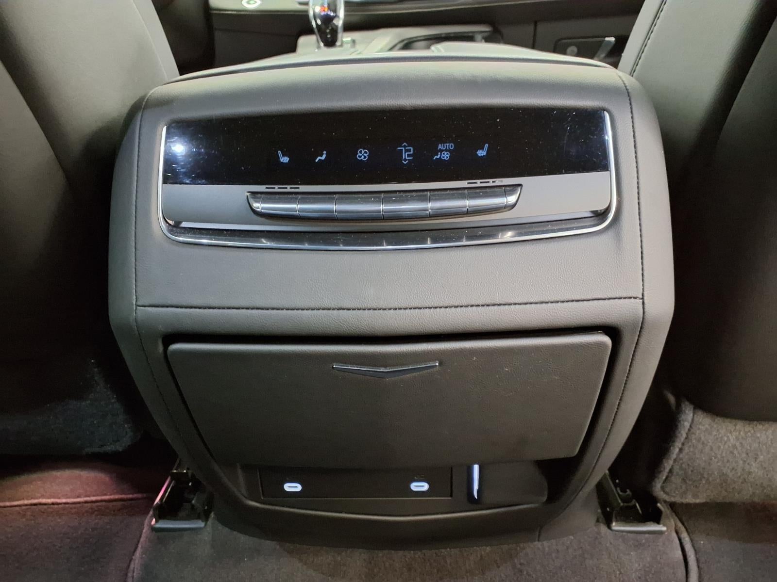 2024 Cadillac Escalade Sport
