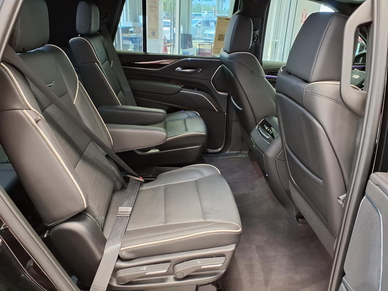 2024 Cadillac Escalade Sport