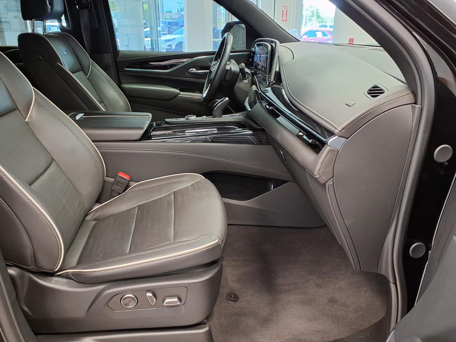 2024 Cadillac Escalade Sport
