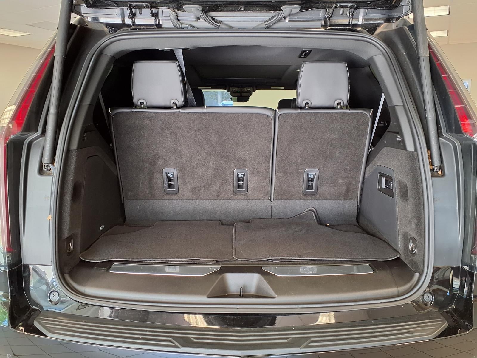 2024 Cadillac Escalade Sport