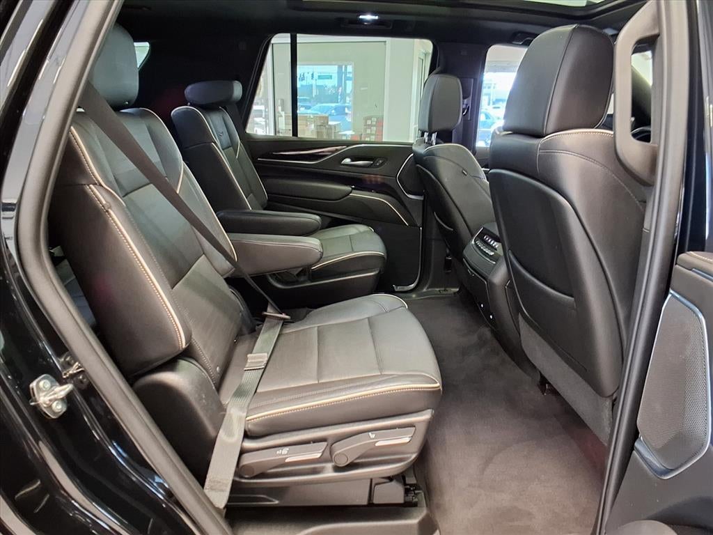 2023 Cadillac Escalade Sport