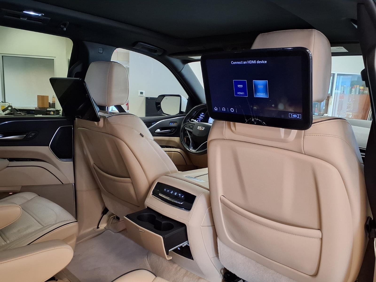 2023 Cadillac Escalade ESV Premium