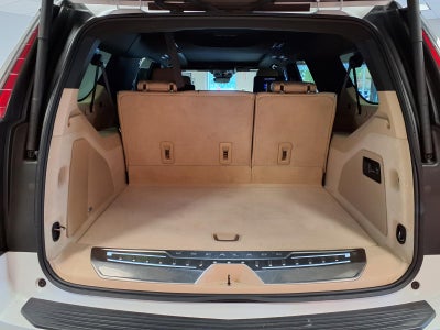 2023 Cadillac Escalade ESV Premium