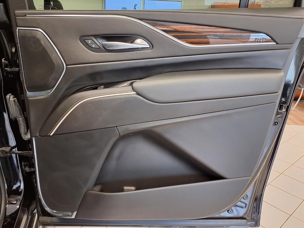 2023 Cadillac Escalade ESV Premium