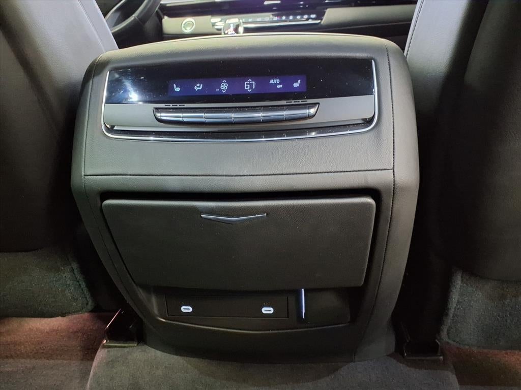 2023 Cadillac Escalade ESV Premium