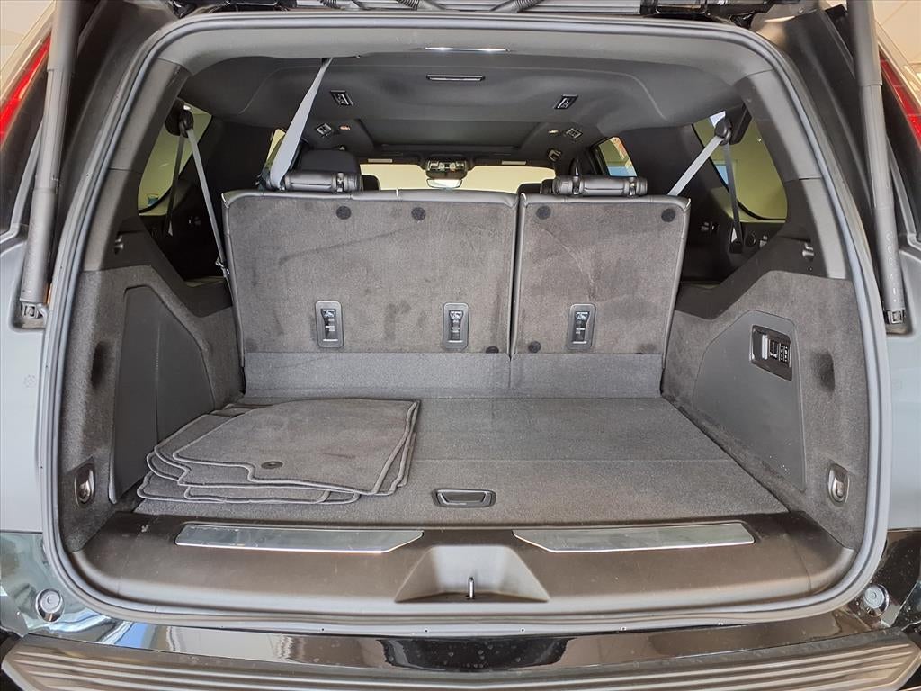 2023 Cadillac Escalade ESV Premium