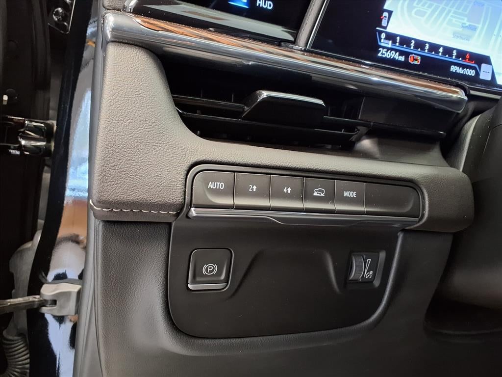 2023 Cadillac Escalade ESV Premium