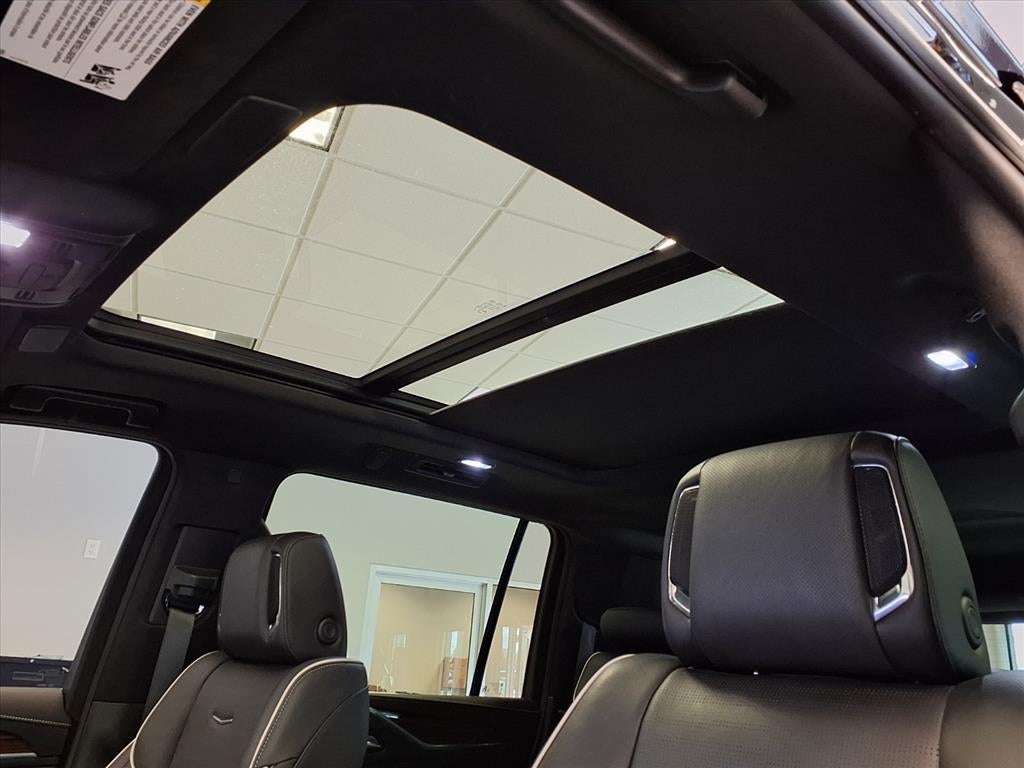 2023 Cadillac Escalade ESV Premium