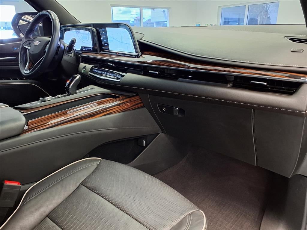 2023 Cadillac Escalade ESV Premium