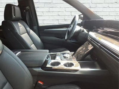 2025 Cadillac Escalade Luxury
