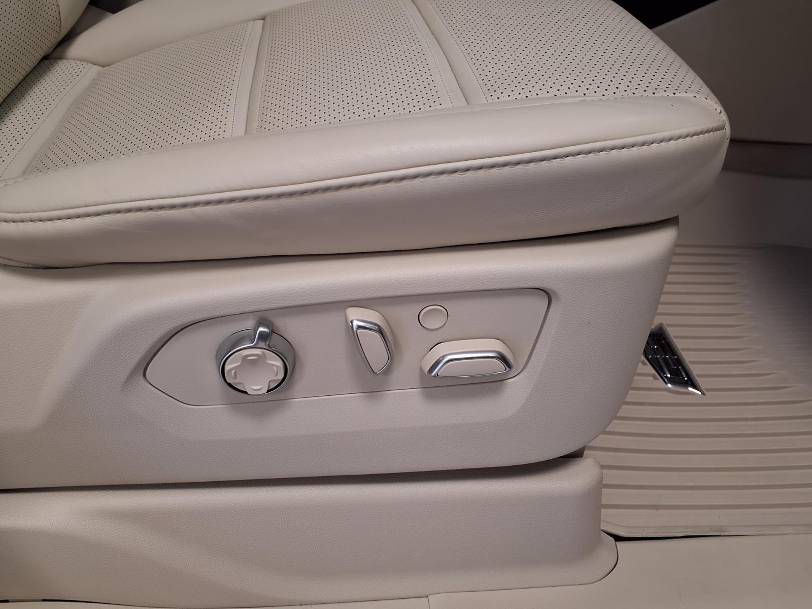 2025 Cadillac Escalade Premium Luxury Platinum