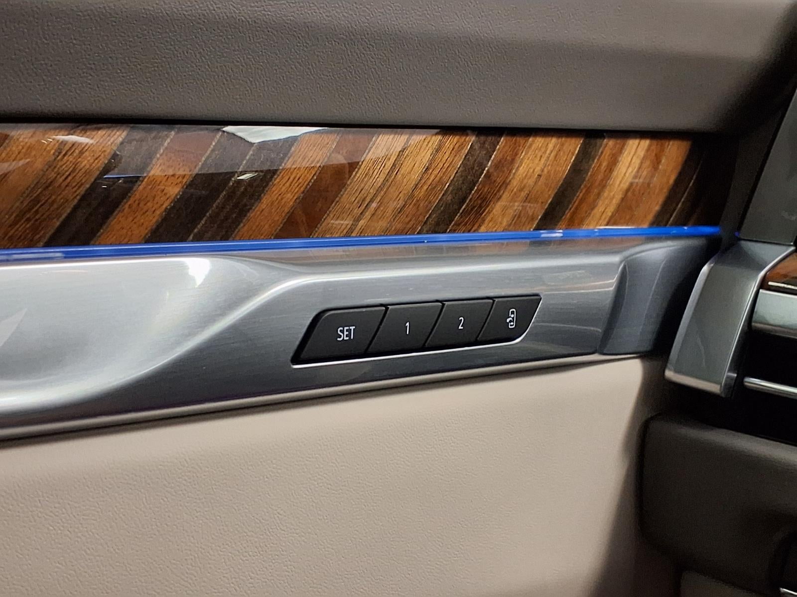 2025 Cadillac Escalade Premium Luxury Platinum
