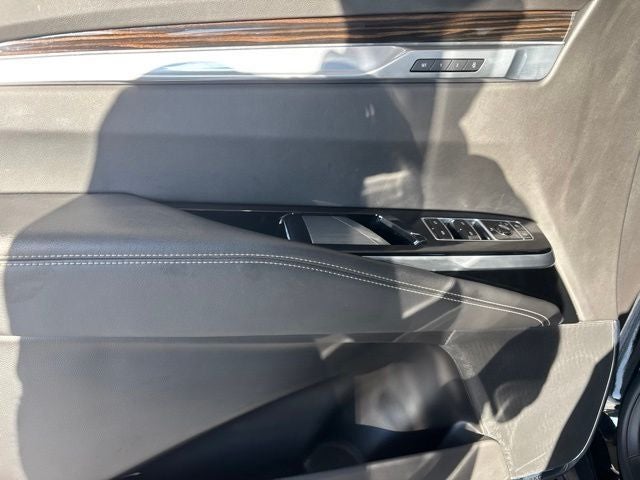 2025 Cadillac Escalade ESV Premium