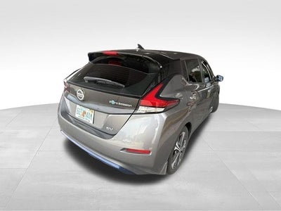 2022 Nissan LEAF SV