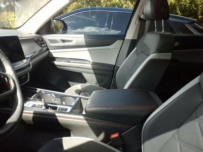 2024 Volkswagen Atlas 2.0T Peak Edition SEL