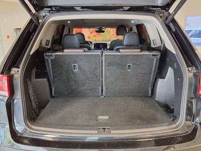 2024 Volkswagen Atlas 2.0T Peak Edition SEL