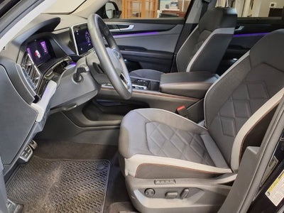 2024 Volkswagen Atlas 2.0T Peak Edition SEL
