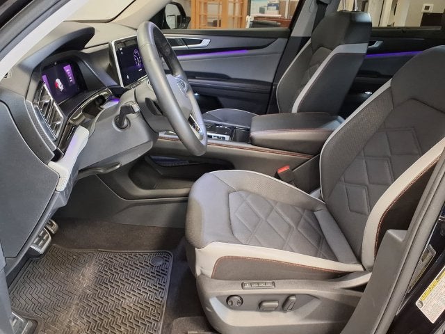 2024 Volkswagen Atlas 2.0T Peak Edition SEL