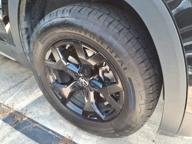 2024 Volkswagen Atlas 2.0T Peak Edition SEL