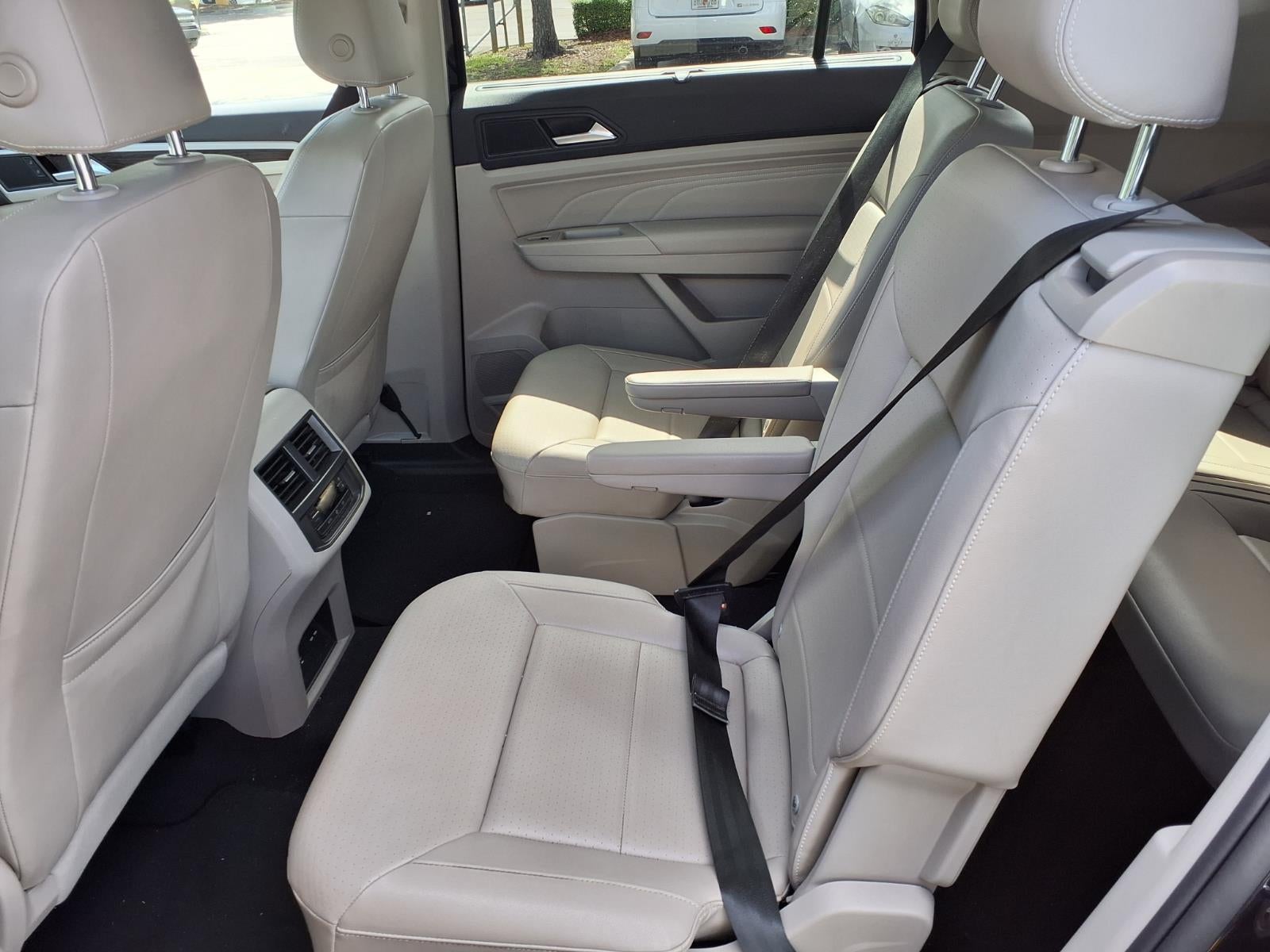 2022 Volkswagen Atlas 3.6L V6 SE w/Technology