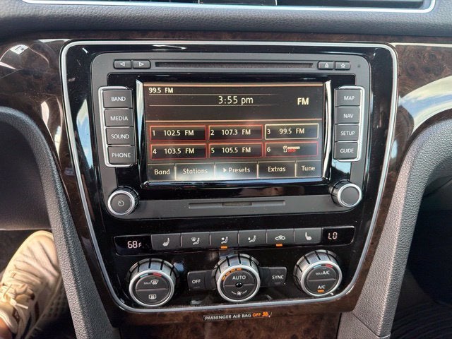 2015 Volkswagen Passat SEL Premium