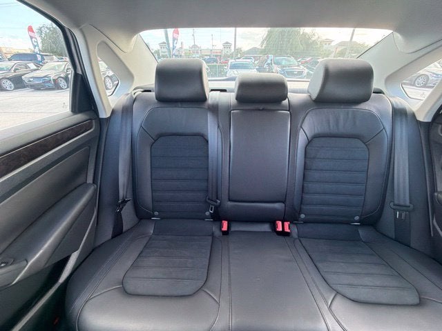2015 Volkswagen Passat SEL Premium