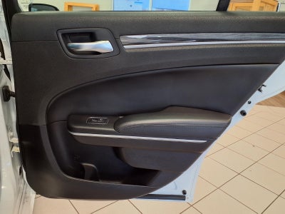 2022 Chrysler 300 Touring