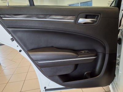 2022 Chrysler 300 Touring