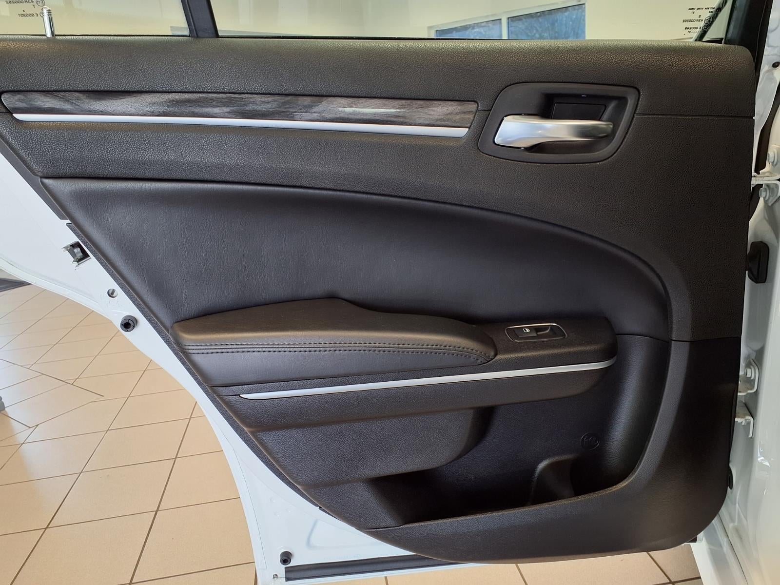 2022 Chrysler 300 Touring