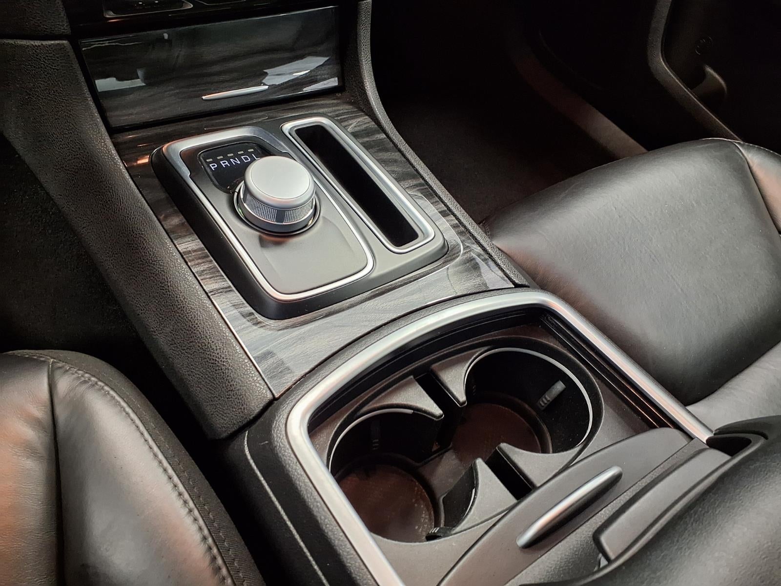 2022 Chrysler 300 Touring
