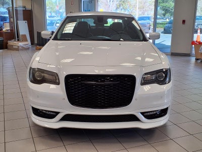2022 Chrysler 300 Touring
