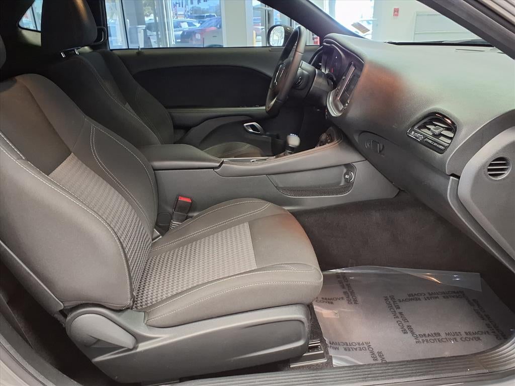 2017 Dodge Challenger SXT