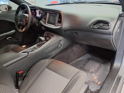 2017 Dodge Challenger SXT