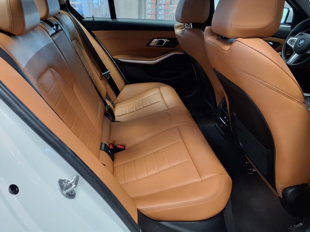 2021 BMW 3 Series 330i