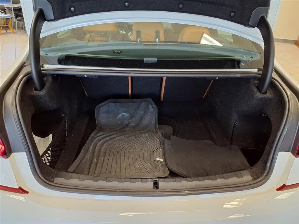 2021 BMW 3 Series 330i