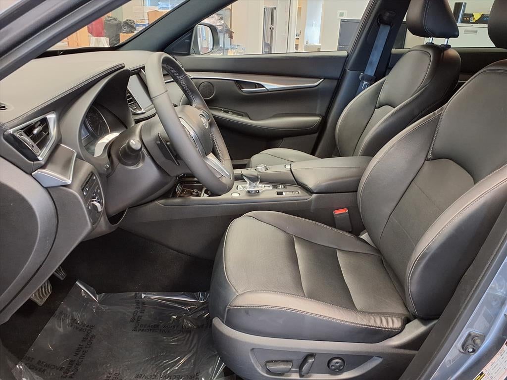 2022 INFINITI QX50 LUXE