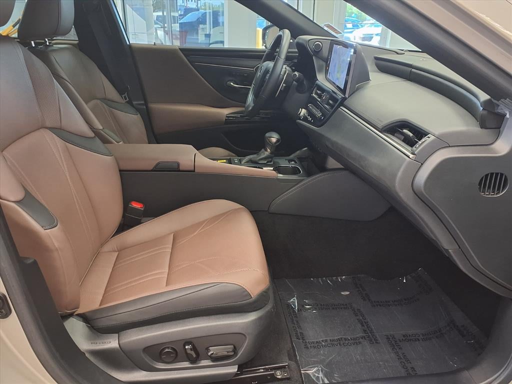 2024 Lexus ES 300h 300h Ultra Luxury