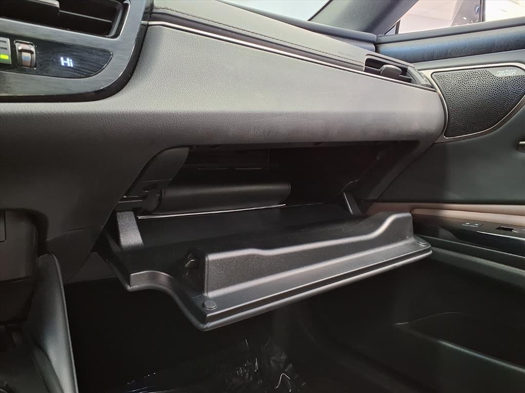 2024 Lexus ES 300h 300h Ultra Luxury