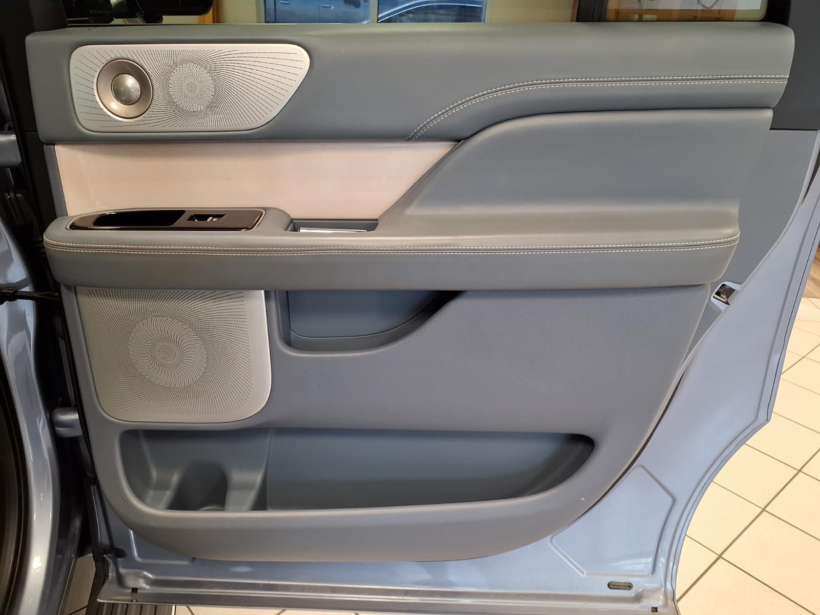 2023 Lincoln Navigator L L Black Label