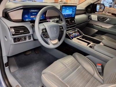 2023 Lincoln Navigator L L Black Label