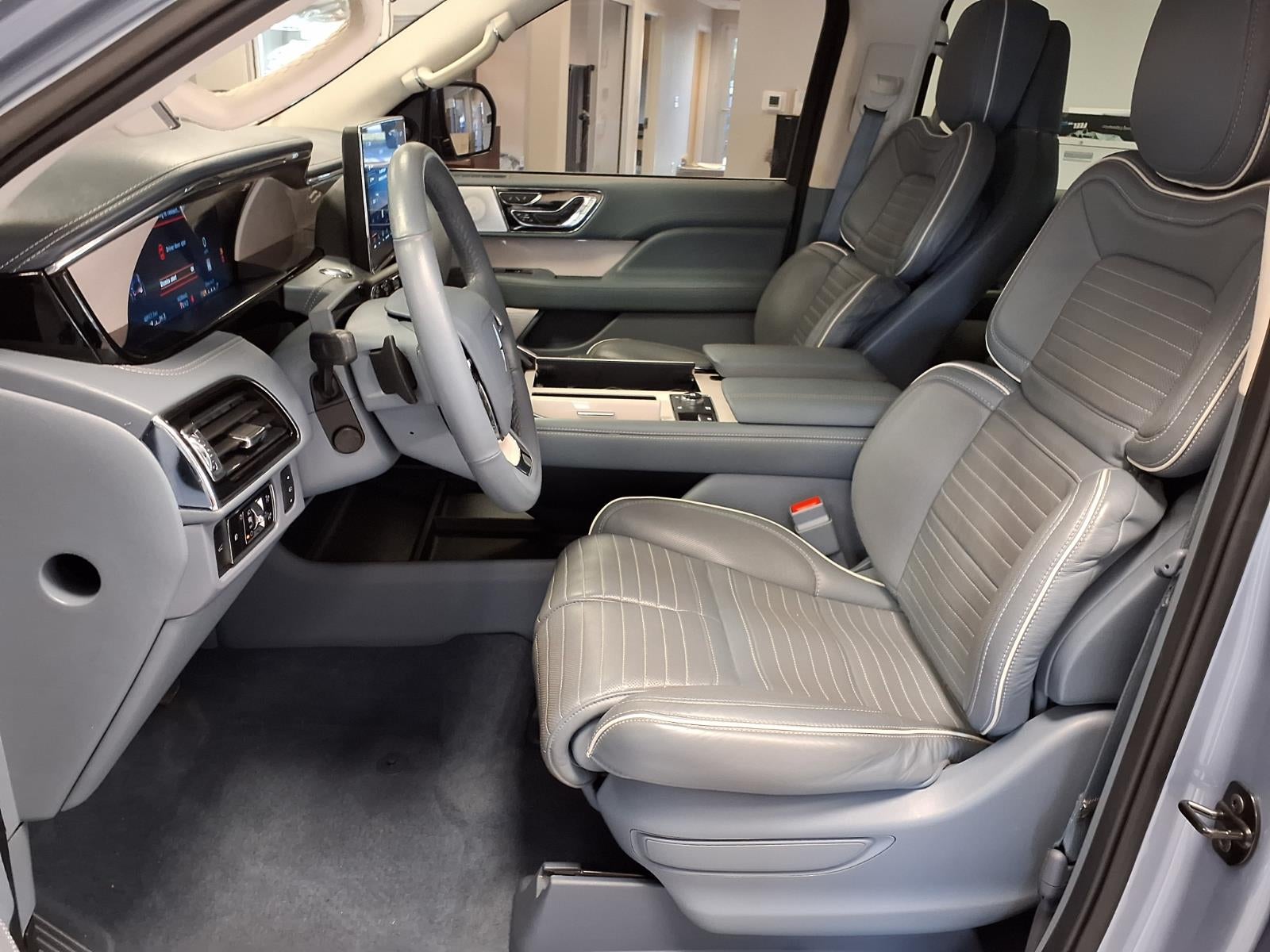 2023 Lincoln Navigator L L Black Label