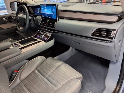 2023 Lincoln Navigator L L Black Label