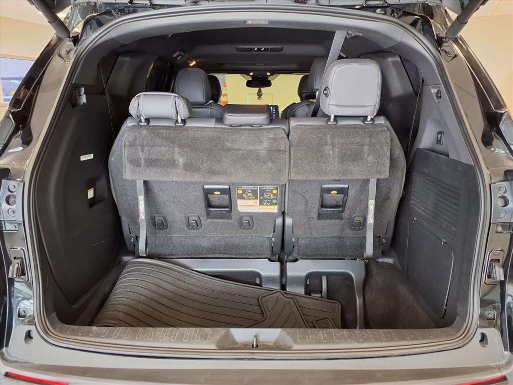 2022 Toyota Sienna Woodland Edition