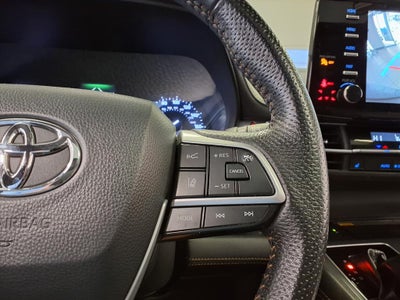 2022 Toyota Sienna Woodland Edition