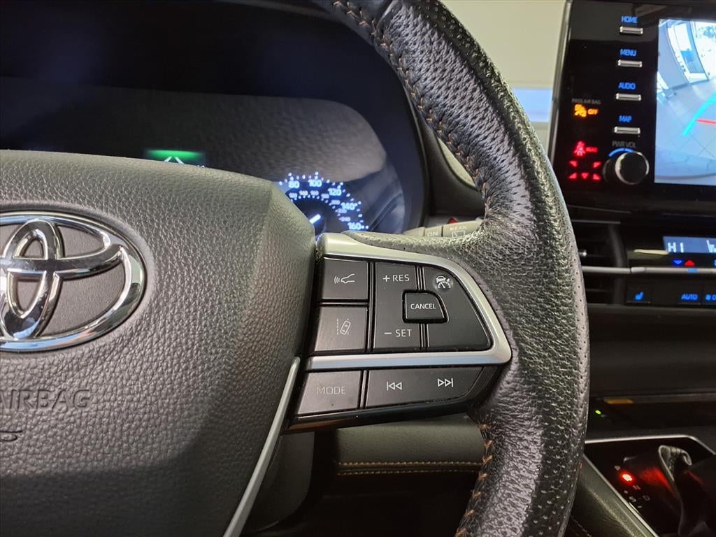 2022 Toyota Sienna Woodland Edition