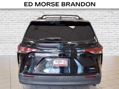 2022 Toyota Sienna Woodland Edition