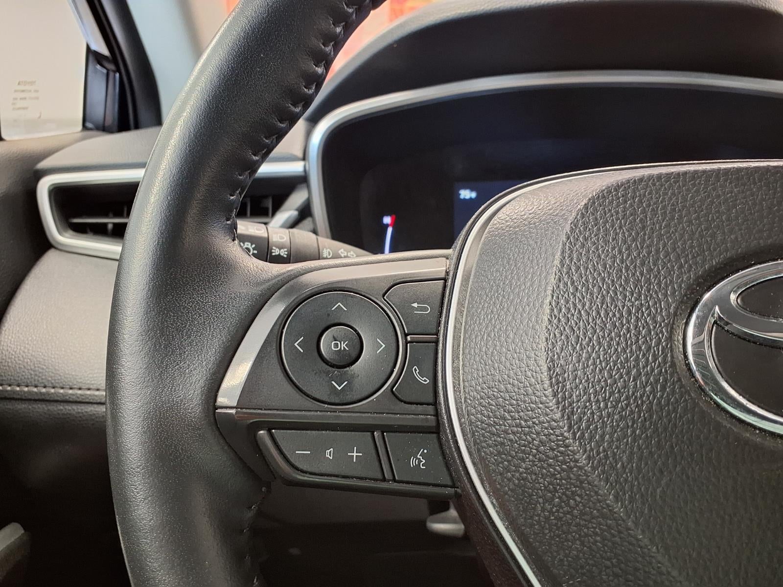 2025 Toyota Corolla Cross XLE