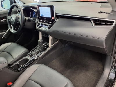 2025 Toyota Corolla Cross XLE