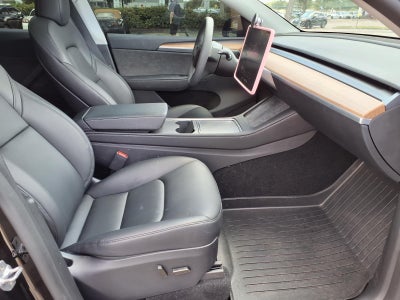 2025 Tesla Model Y Performance
