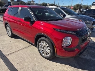 2022 Mitsubishi Outlander ES